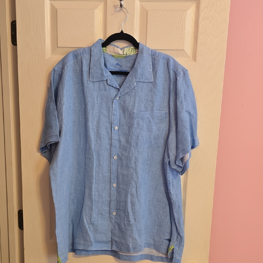 Tommy Bahama Light Blue Casual Button-Down Shirt